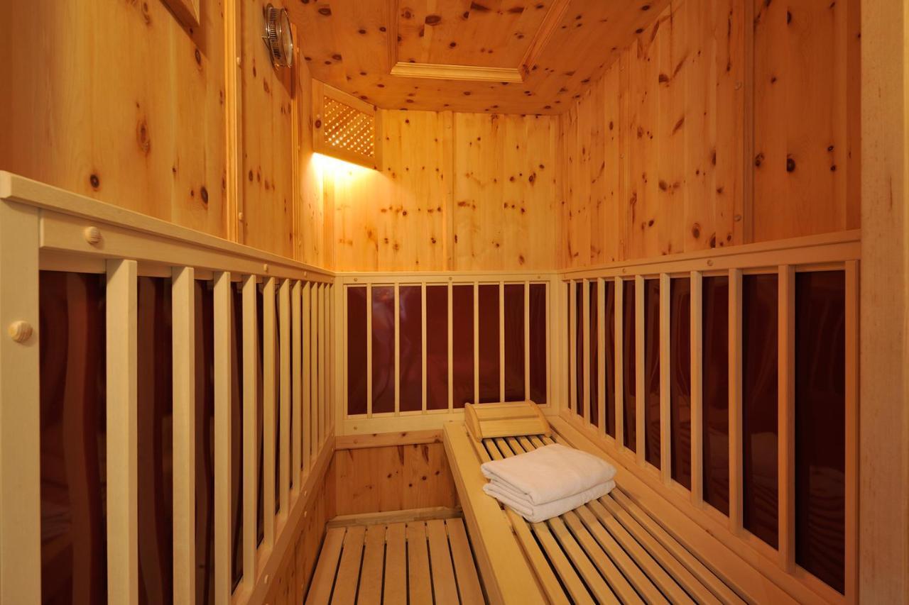 Hotel Herrschaftstaverne Haus im Ennstal Luaran gambar