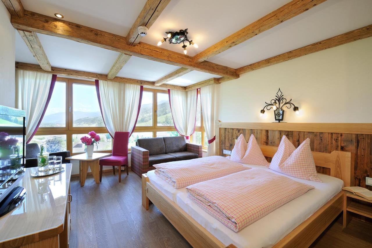 Hotel Herrschaftstaverne Haus im Ennstal Luaran gambar