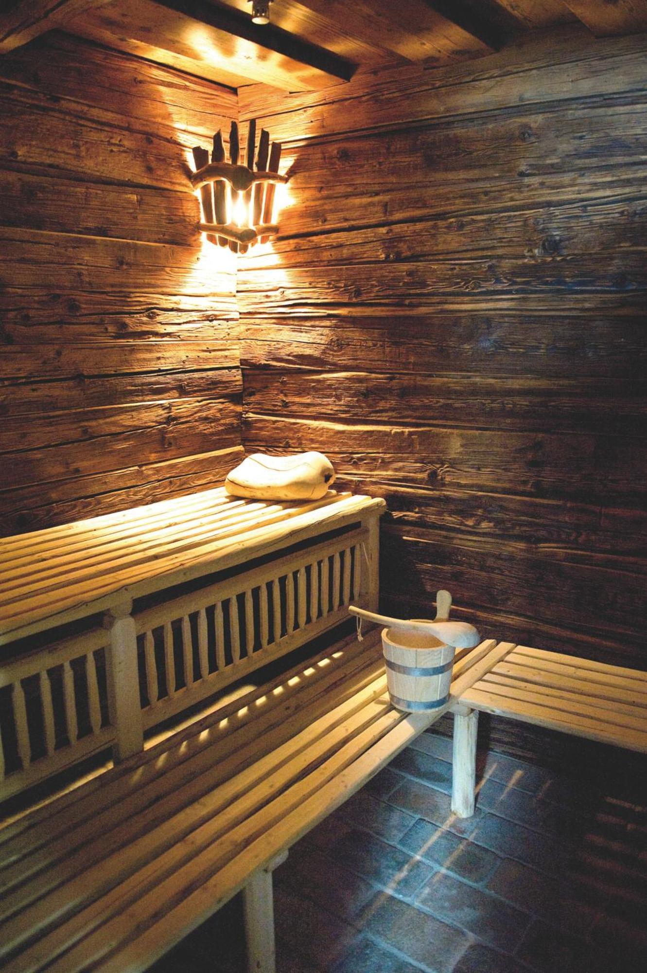 Hotel Herrschaftstaverne Haus im Ennstal Luaran gambar